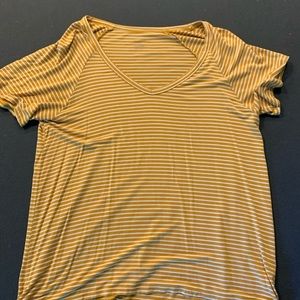 AE striped tshirt